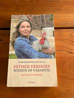 Esther Verhoef - Wonen op vakantie, Gelezen, Ophalen of Verzenden, Esther Verhoef