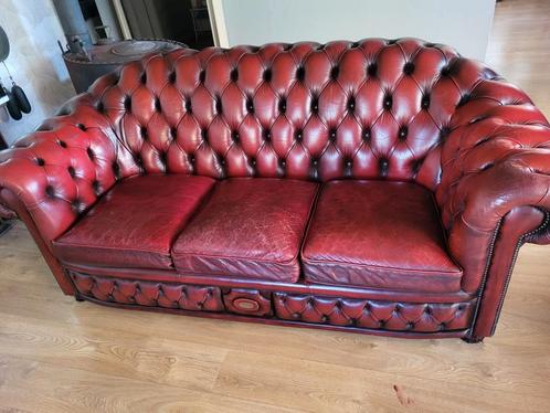 Vintage geleefde 3 zits chesterfield dellbrook, Antiek en Kunst, Antiek | Meubels | Stoelen en Banken, Ophalen