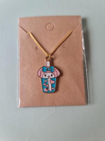 Goudkleurige Ketting met Bubble Tea Hanger beschikbaar voor biedingen