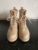 Beige veterboots maat 39, Beige, Lage of Enkellaarzen, Ophalen of Verzenden, Gedragen