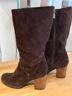 Half hoge suede laars, Kleding | Dames, Schoenen, Verzenden, Zo goed als nieuw, Bruin, Hoge laarzen
