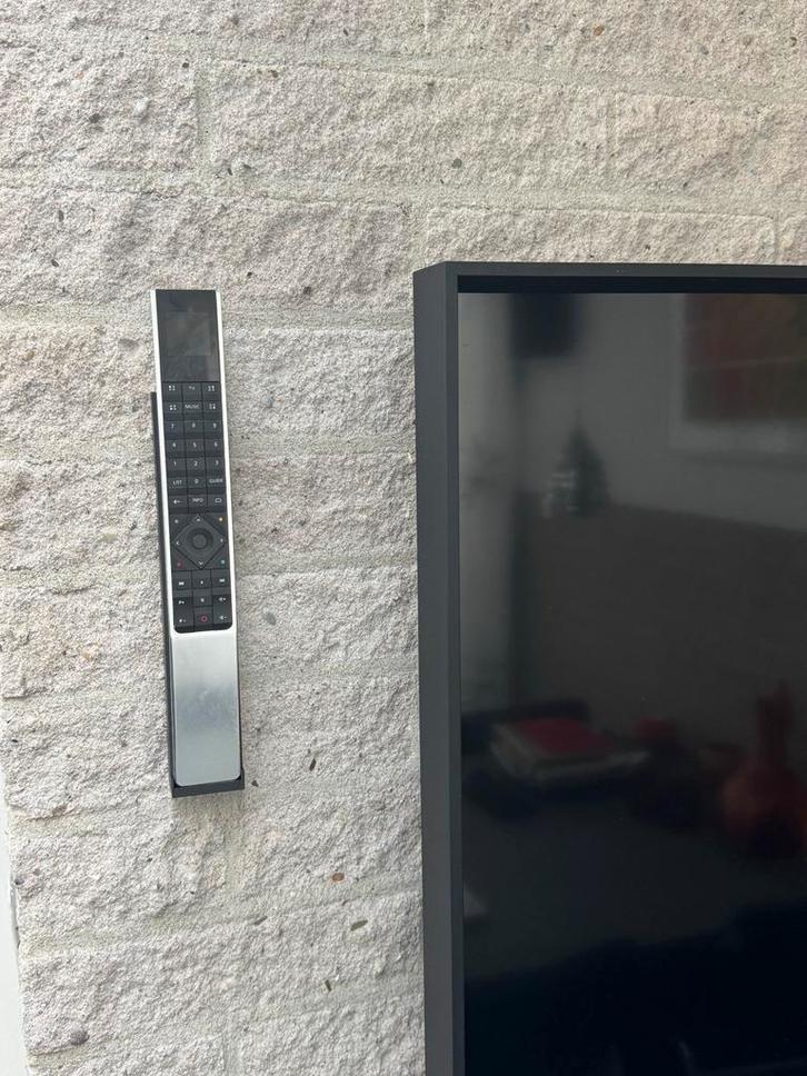 B&O BeoRemote One Magnetische Wandhouder - Diverse Kleuren, Audio, Tv en Foto, Afstandsbedieningen, Nieuw, Origineel, Tv, Verzenden