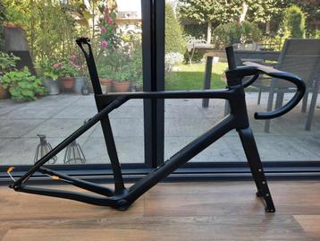 Carbon gravel frame beschikbaar voor biedingen