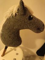 Grijze hobbyhorse met witte manen, Ophalen of Verzenden, Gebruikt, Jongen of Meisje