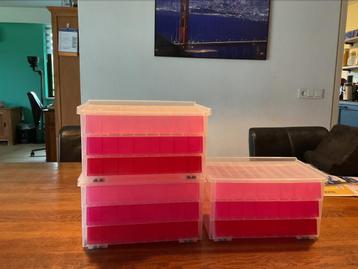 Drie laden kastjes van het merk Really Usefull beschikbaar voor biedingen