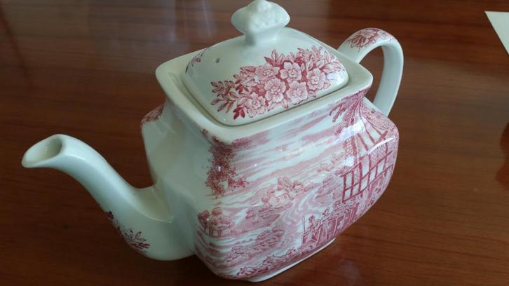 Wedgwood Servies Dickens coaching days - Thee servies, Antiek en Kunst, Antiek | Servies los, Ophalen of Verzenden