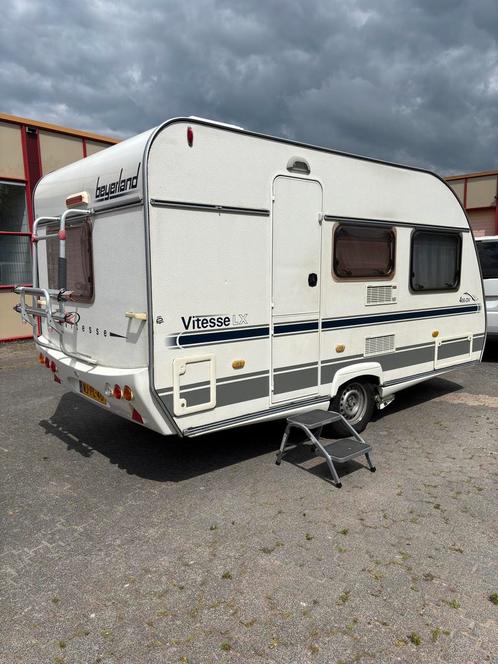 Beyerland 400 DV, mover , boiler, Caravans en Kamperen, Caravans, Particulier, tot en met 4, 750 - 1000 kg, Treinzit, Beyerland