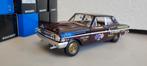 ERTL Authentics 1964 Ford Fairlane 500 Phil Bonner, Hobby en Vrije tijd, Modelauto's | 1:18, Ophalen of Verzenden, Zo goed als nieuw