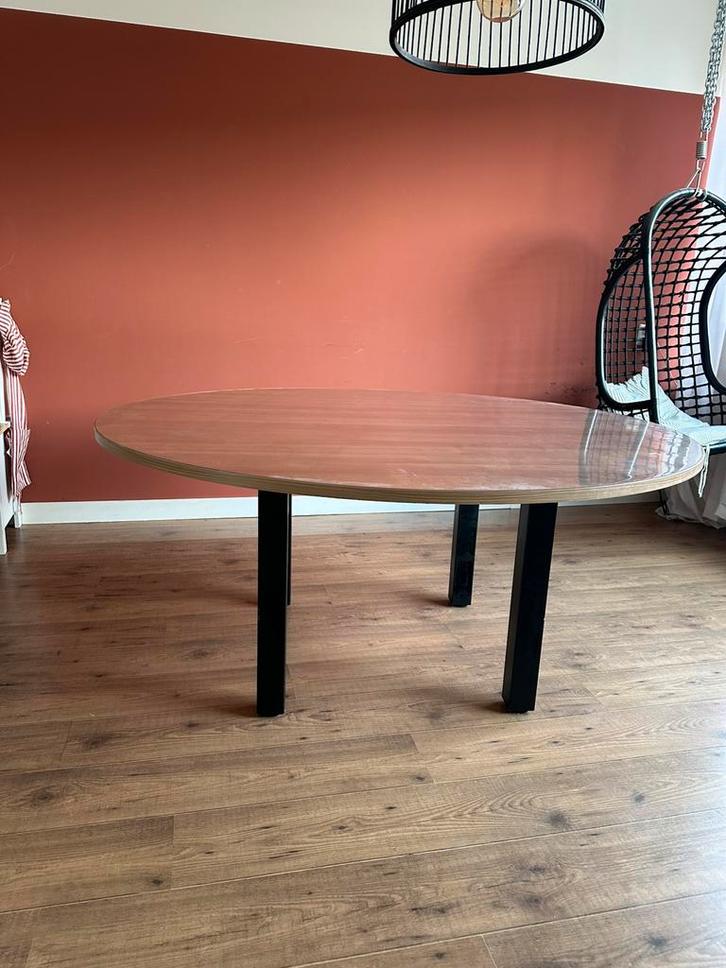Grote ronde eettafel 160diameter, Huis en Inrichting, Tafels | Eettafels, Zo goed als nieuw, 150 tot 200 cm, 200 cm of meer, Rond