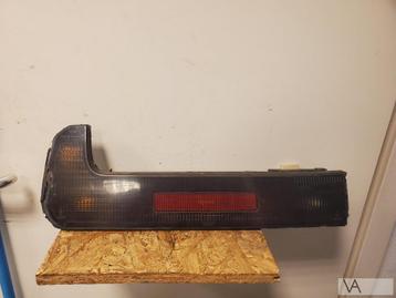 Volvo 480 1986 - 1996 achterlicht links + fitting rechts €50 beschikbaar voor biedingen