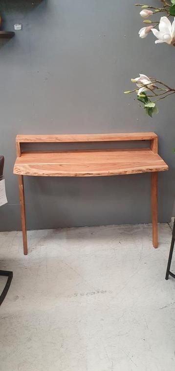 Acacia bureau silvio beschikbaar voor biedingen
