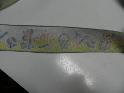 Zolderopruiming-zo lief-vintage band-pastelkleurtjes-borduur, Hobby en Vrije tijd, Naaien en Fournituren, Nieuw, Lint, Band of Elastiek