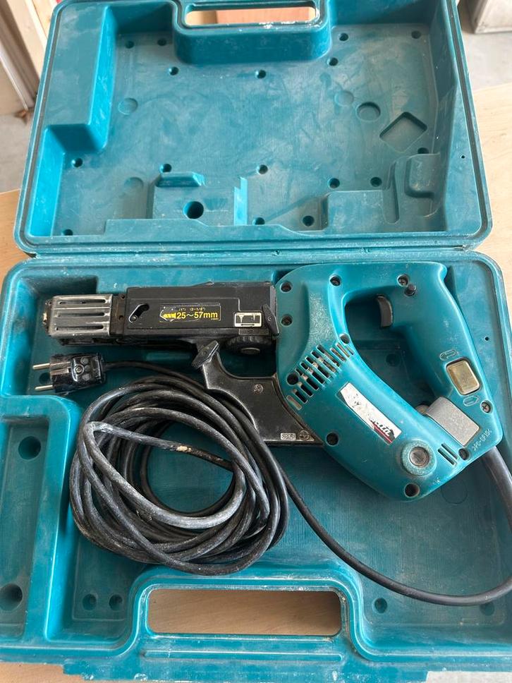 Makita Bandschroefmachine - Model 6834, Doe-het-zelf en Verbouw, Gereedschap | Boormachines, Gebruikt, Boor- en Schroefmachine