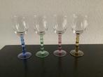 Vintage wijnglazen op gekleurde voet, Ophalen of Verzenden
