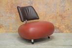 ZGANieuw fraaie leren Leolux Pallone design fauteuil, Huis en Inrichting, Leolux, Leolux, Design, 75 tot 100 cm