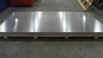 Aluminium traanplaat 5-traans 3000 x 1500 x 2,5/4 beschikbaar voor biedingen