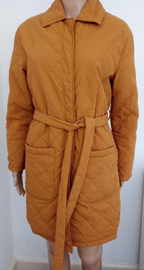 Jas nieuwstaat 38, Kleding | Dames, Jassen | Zomer, Zo goed als nieuw, Maat 38/40 (M), Beige, Ophalen of Verzenden