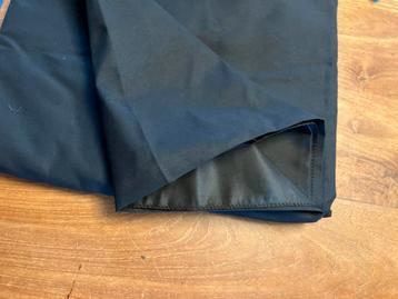 Zwart Gordijn  - Nieuw. 2*2,8 meter beschikbaar voor biedingen