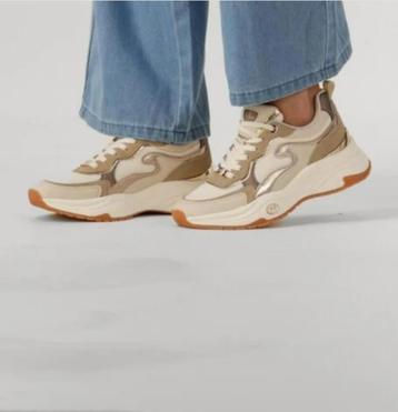 Mexx Palma Ora sneakers. Maat 38,5. Beige beschikbaar voor biedingen
