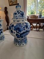 Delfts Blauw Vaas en Pot met Deksel, Antiek en Kunst, Ophalen of Verzenden