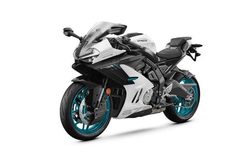 CFMOTO 675 SR-R (NIEUW), Motoren, Motoren | Overige merken, Bedrijf, Super Sport, meer dan 35 kW, 3 cilinders