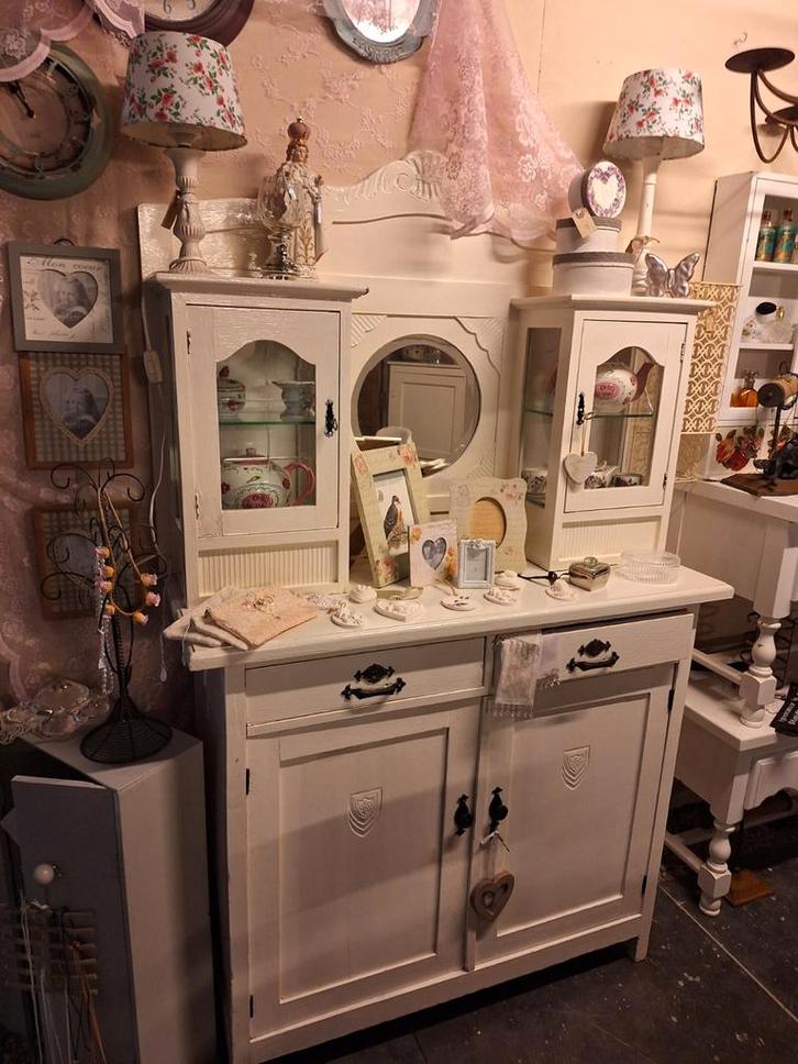 Oud & uniek by zanseré Brocante Vintage Shabby kast, Antiek en Kunst, Curiosa en Brocante, Ophalen of Verzenden