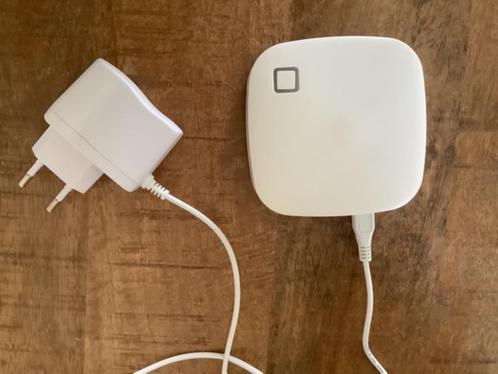 AduroSmart  Ena bridge nr:81821  -  het netwerk ZGAN, Hobby en Vrije tijd, Elektronica-componenten, Zo goed als nieuw, Ophalen of Verzenden