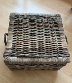Prachtige mand, Huis en Inrichting, Woonaccessoires | Schalen en Manden, Ophalen, Mand, Vierkant, Zo goed als nieuw