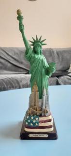 New York beeldje USA, Verzamelen, Beelden en Beeldjes, Ophalen of Verzenden, Zo goed als nieuw, Mens