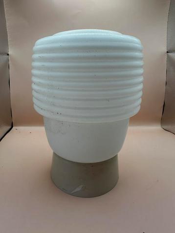 Vintage plafond-/wandlamp – ribbelglas (jaren 60/70) beschikbaar voor biedingen