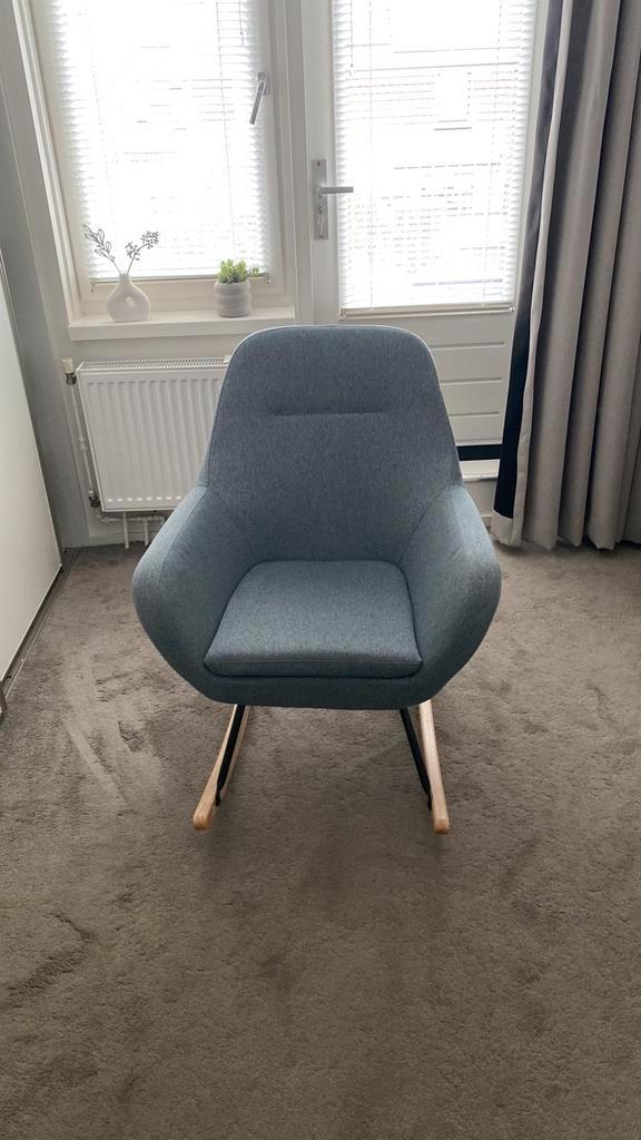 Schommel stoel, Huis en Inrichting, Fauteuils, Zo goed als nieuw, 50 tot 75 cm, Ophalen