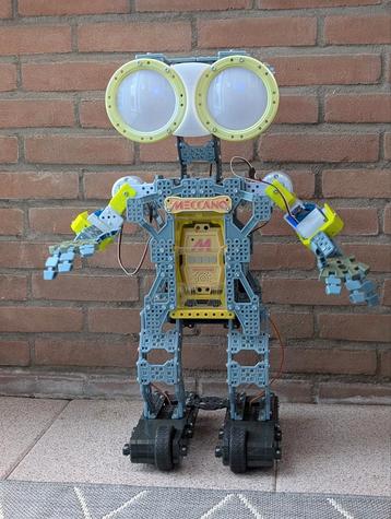 Meccanoid G15 personal robot  beschikbaar voor biedingen