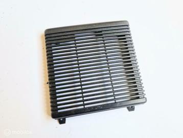 Speaker cover links achter. Volvo 740 760 940 960 1379308 beschikbaar voor biedingen