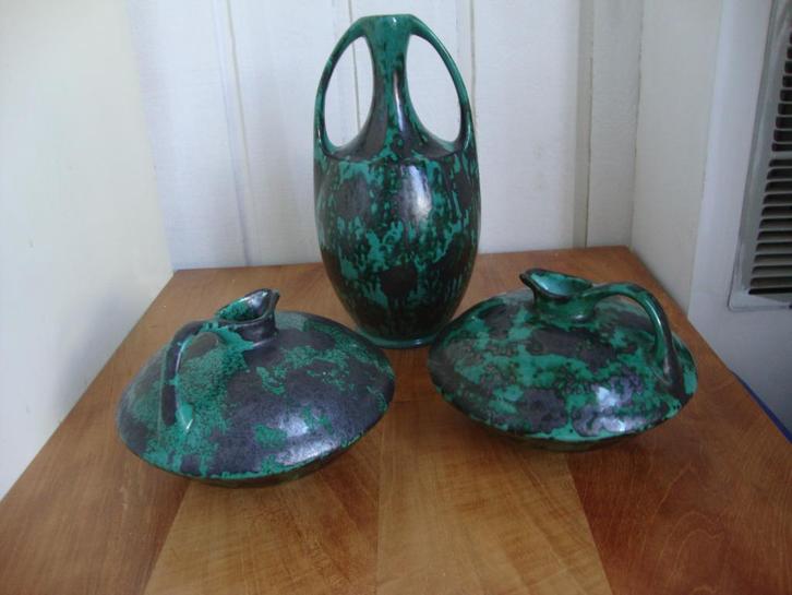 Drie stuks zwart-groen gemêleerd keramiek van ESKAF., Antiek en Kunst, Antiek | Keramiek en Aardewerk, Ophalen of Verzenden