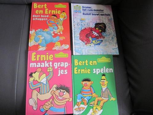 4 boeken van sesamstraat bert en ernie doen boodschappen be, Boeken, Kinderboeken | Jeugd | onder 10 jaar, Zo goed als nieuw, Ophalen