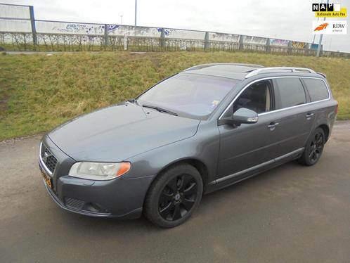 Volvo V70 Volvo v70 2.4 D5 airco leer navigatie schuifdak tr, Auto's, Volvo, Te koop, V70, ABS, Airbags, Airconditioning, Bochtverlichting