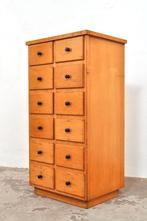 Vintage beukenhouten ladekast schoolkast kastje jaren 50