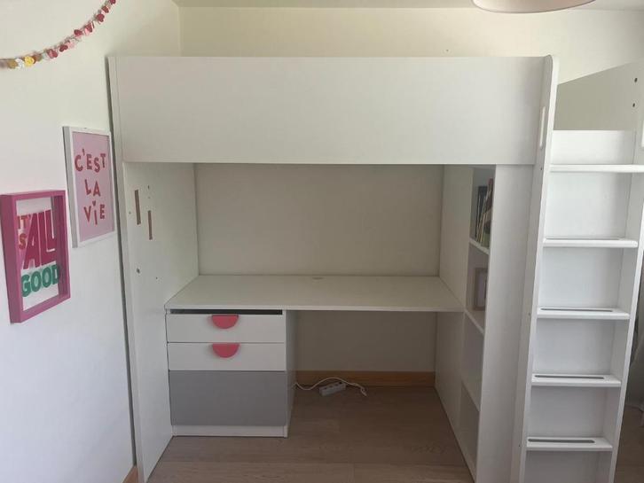 Ikea hoogslaper met bureau smastad wit, Kinderen en Baby's, Kinderkamer | Stapelbedden en Hoogslapers, Zo goed als nieuw, Hoogslaper