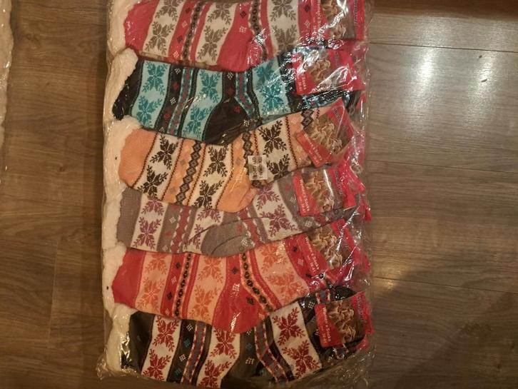 Partij kerstsokken/sloffen NIEUW!!, Kleding | Dames, Sokken en Kousen, Nieuw, Sokken en Kniesokken, Overige kleuren, Ophalen of Verzenden