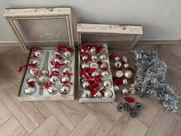 Verzameling vintage kerstballen zilverkleurig glas + piek 44 beschikbaar voor biedingen
