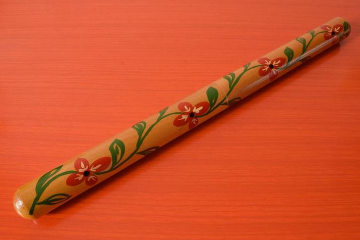 Retro vintage houten breinaaldenkoker met funky bloemdecor, Hobby en Vrije tijd, Breien en Haken, Zo goed als nieuw, Breien, Overige typen