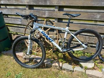 Giant Terrago Rabobank Deore XT M beschikbaar voor biedingen