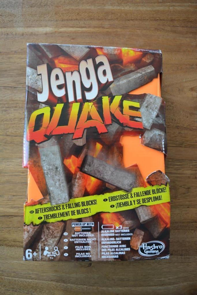 jenga quake en jenga, Hobby en Vrije tijd, Gezelschapsspellen | Overige, Gebruikt, Verzenden