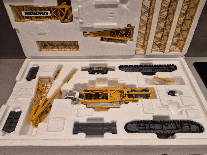 Conrad Liebherr LR 1280, Hobby en Vrije tijd, Modelauto's | 1:50, Zo goed als nieuw, Hijskraan, Tractor of Landbouw, Conrad, Ophalen of Verzenden