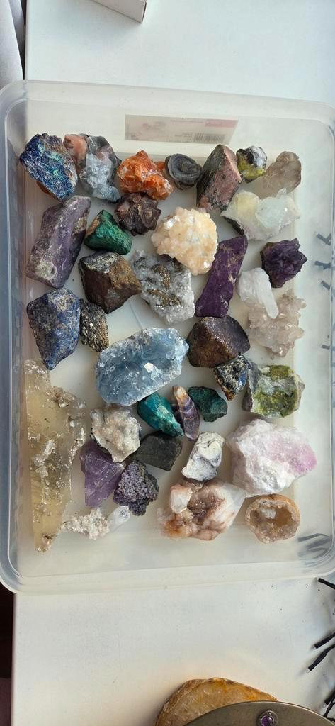 Verschillend mineralen en edelstenen (celestien, argoniet, Verzamelen, Mineralen en Fossielen, Mineraal, Ophalen of Verzenden