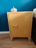 2x Nachtkastje/locker okergeel metaal, Ophalen