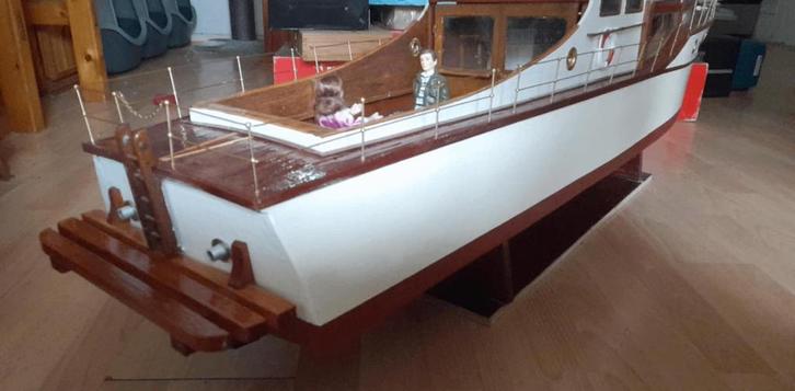 Zeer mooi groot RC Yacht. MIRACLE .1:12 1.75m lang, Hobby en Vrije tijd, Modelbouw | Boten en Schepen, Zo goed als nieuw, Groter dan 1:32