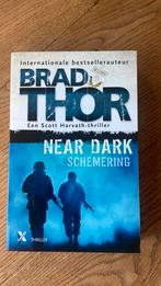 Brad Thor - Near Dark, Ophalen of Verzenden, Zo goed als nieuw, Brad Thor