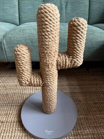 Krabpaal Designed by Lotte cactus beschikbaar voor biedingen