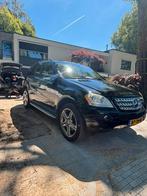 Mercedes-Benz M-Klasse Ml500 2006 youngtimer, Auto's, Automaat, Euro 5, Zwart, Bruin